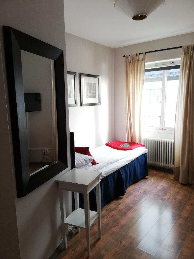 Strand Hotell Hotell 3*