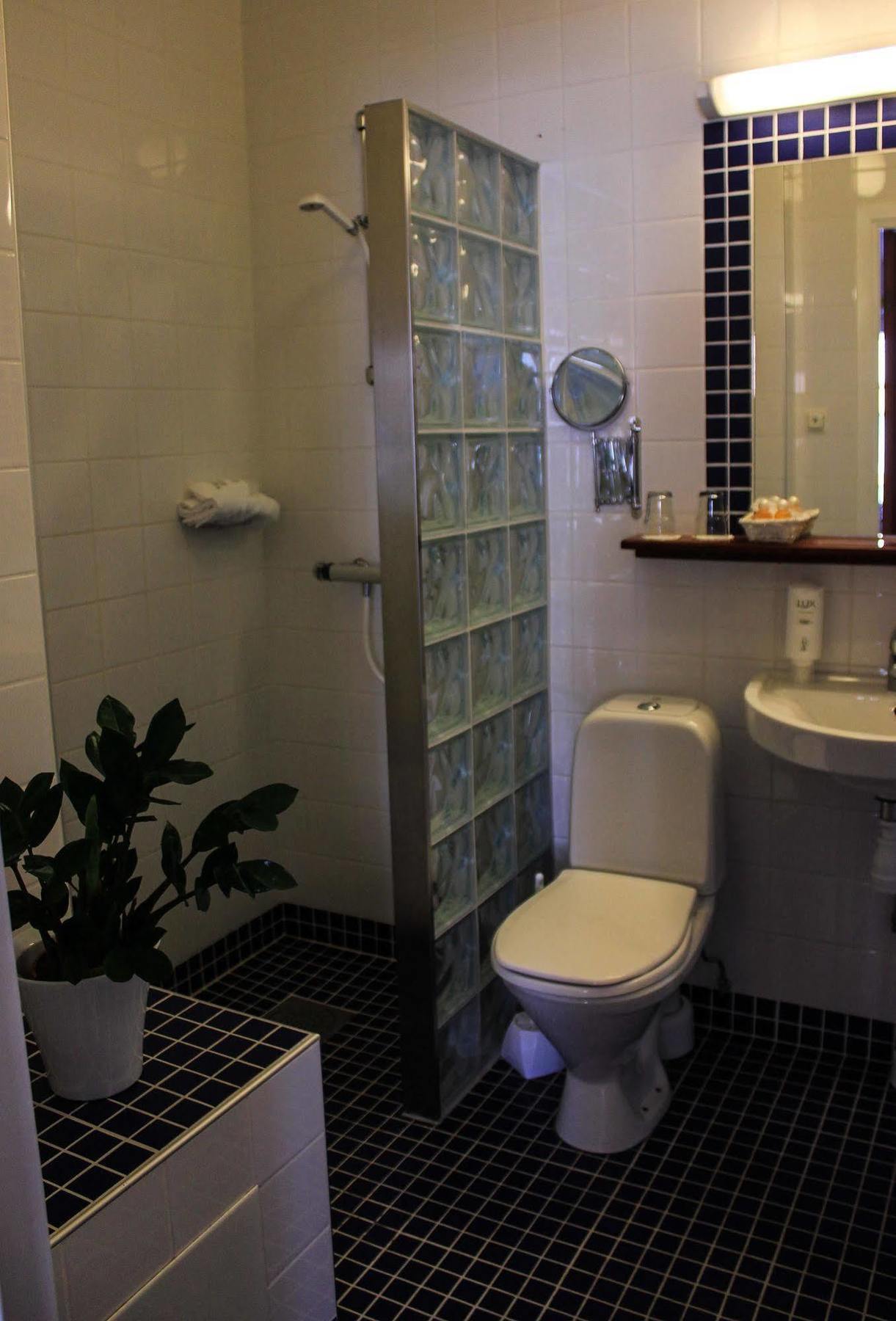 Strand Hotell 3* Vänersborg
