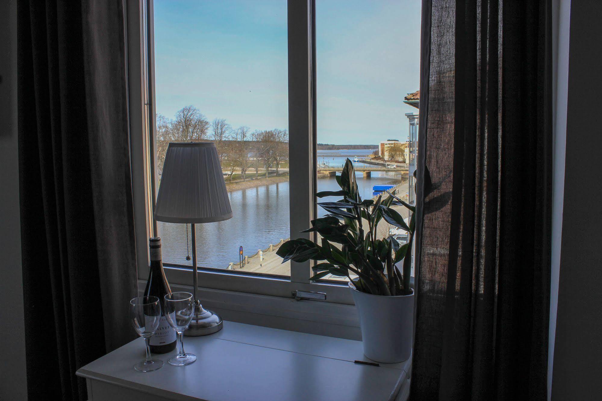 Strand Hotell